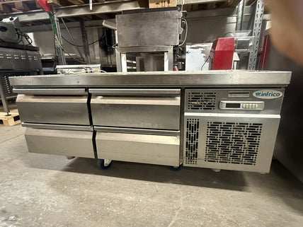 Grillkylbänk, 4 lådor, 1400x650x640mm
