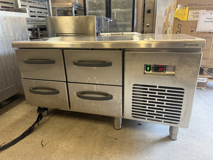 Grillkylbänk, 4 lådor, 1200x650x650mm