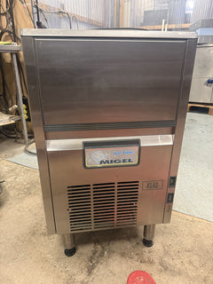 Ismaskin, 40 kg/dygn - 15 kg/lager, 500x580x800mm