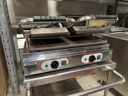 Klämgrill, slät/räfflad, 2 zoner, 570x305x200mm